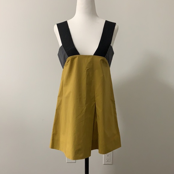 Marni Tops - ✨HOST PICK✨ Marni Geometric Sleeveless Tunic Blouse